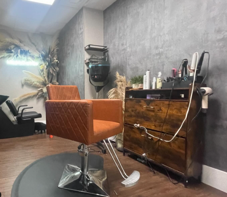 private salon suites for rent