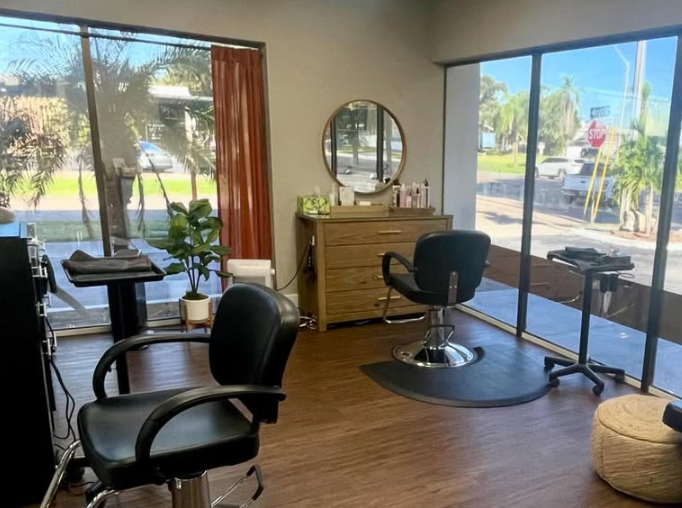 hair salon suites for rent